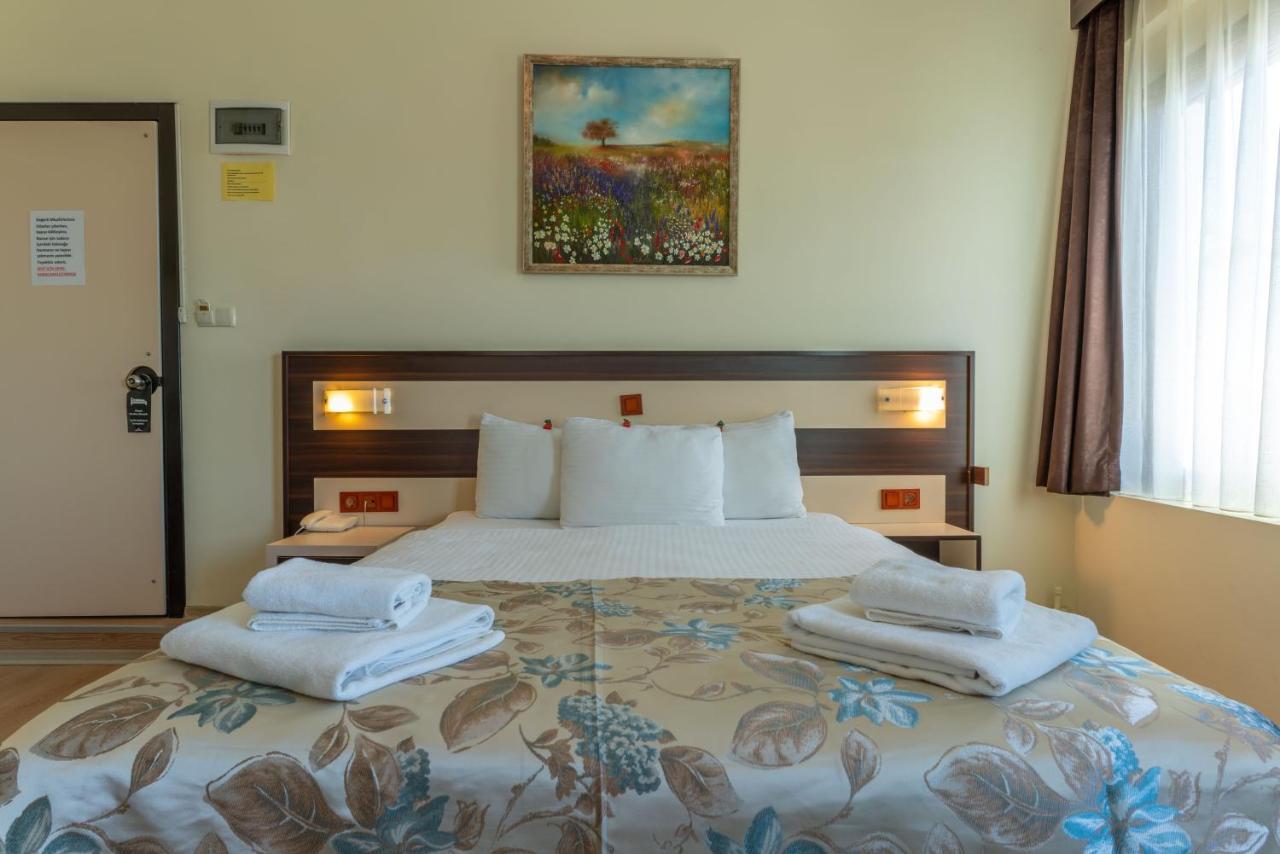 Hotel Karacam Фоча Экстерьер фото