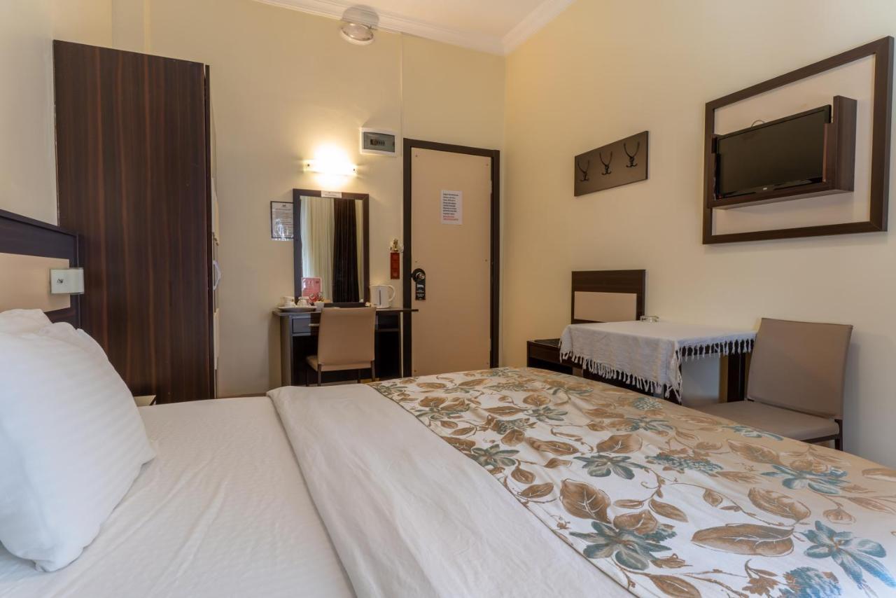 Hotel Karacam Фоча Экстерьер фото